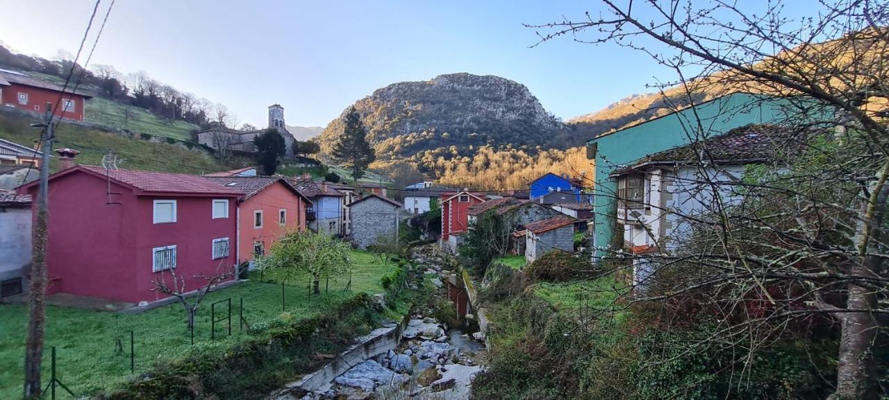 Precioso Apartamento A Pie De Montanas Y Playas Carrena de Cabrales Eksteriør billede
